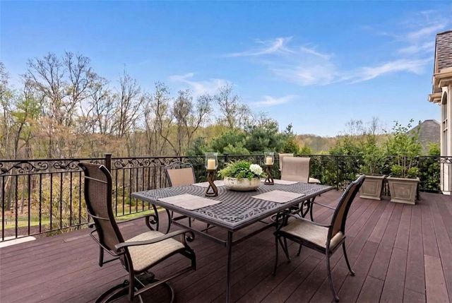 810 Chapel Hill Ct, Pine Twp, PA 15044