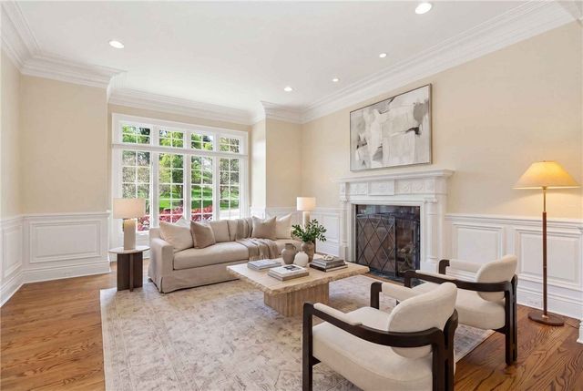 810 Chapel Hill Ct, Pine Twp, PA 15044