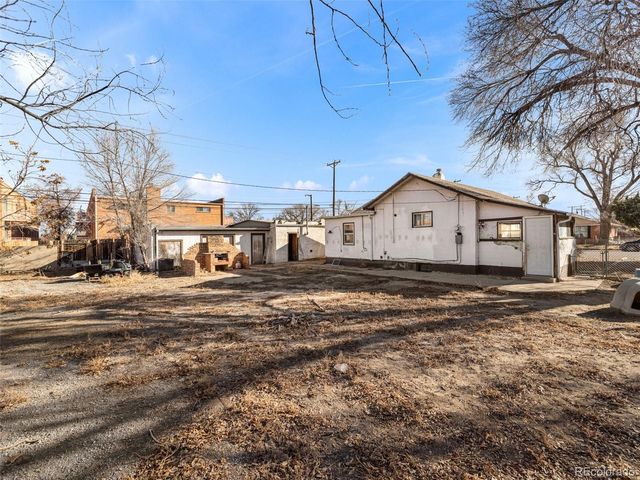 121 Garfield Street, Pueblo, CO 81004