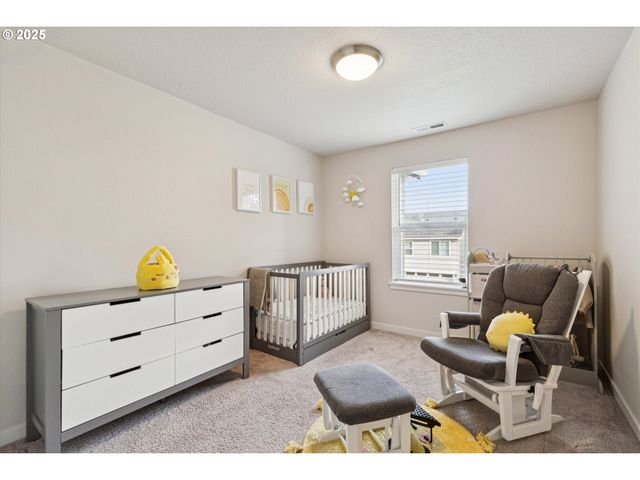 8549 Sw 176TH Ave, Beaverton, OR 97007