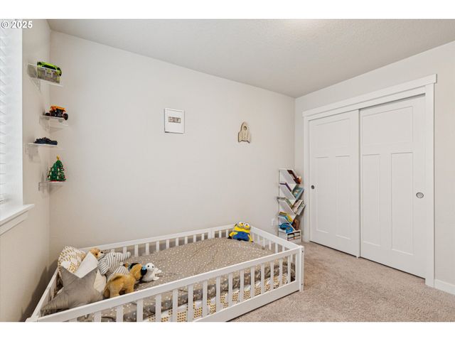 8549 Sw 176TH Ave, Beaverton, OR 97007