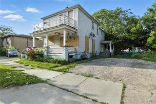 2219 Walnut Avenue, Niagara Falls, NY 14301