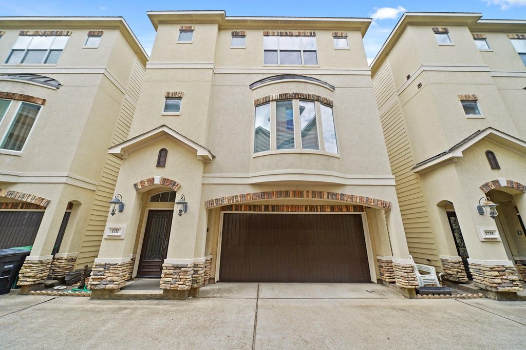 1717 Francis Street, Houston, TX 77004