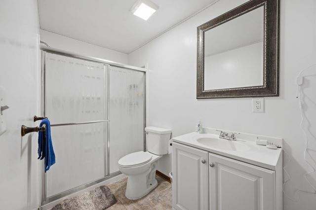 2102 E Lotus, Andover, KS 67002
