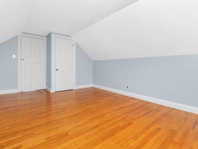 31 Oakledge Road, Waltham, MA 02452