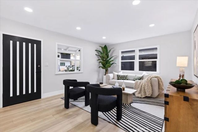 2622 S Bentley Avenue, Los Angeles, CA 90064