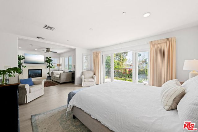 3000 Grand Canal, Venice, CA 90291