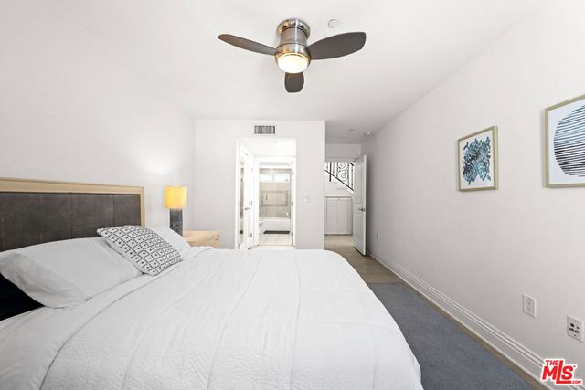 3000 Grand Canal, Venice, CA 90291