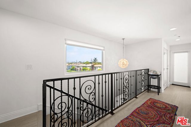3000 Grand Canal, Venice, CA 90291