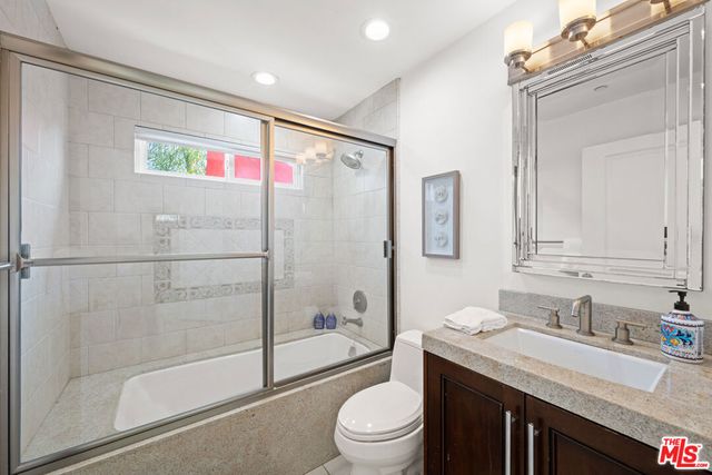 3000 Grand Canal, Venice, CA 90291