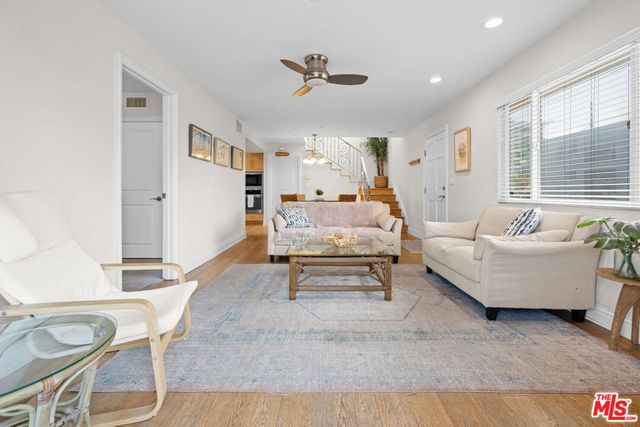 3000 Grand Canal, Venice, CA 90291