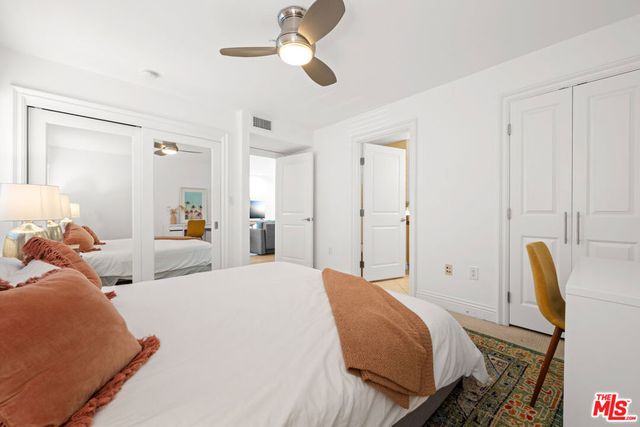 3000 Grand Canal, Venice, CA 90291