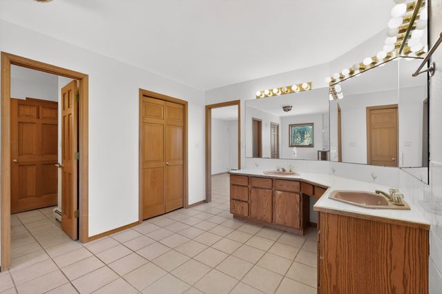 2 Toltec Road, Santa Fe, NM 87505