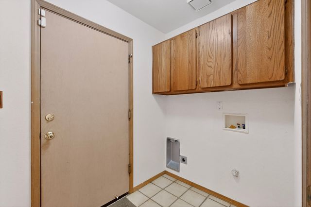 2 Toltec Road, Santa Fe, NM 87505