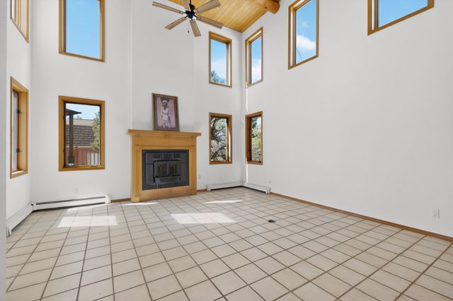 2 Toltec Road, Santa Fe, NM 87505