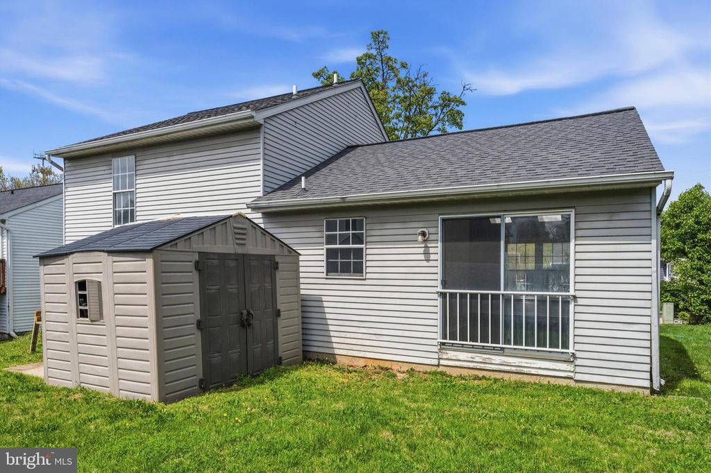 Image 31 of property listing at 7 BRIARLEAF CT, Baltimore, MD 21228