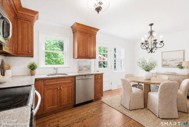 14 Down River Road, New Canaan, CT 06840
