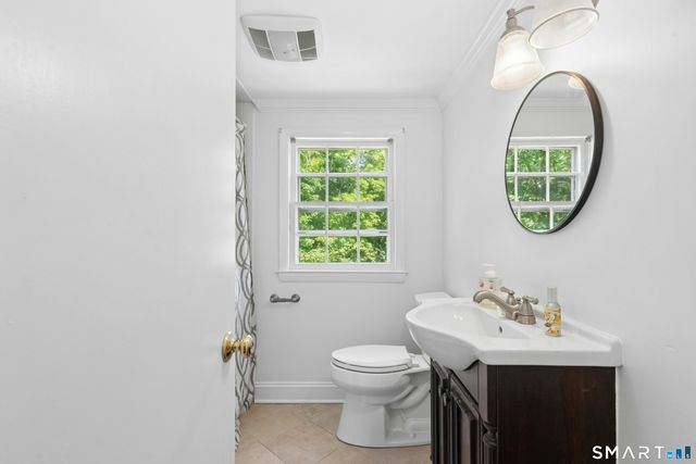 14 Down River Road, New Canaan, CT 06840