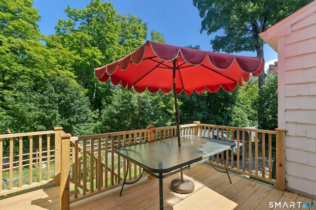 14 Down River Road, New Canaan, CT 06840