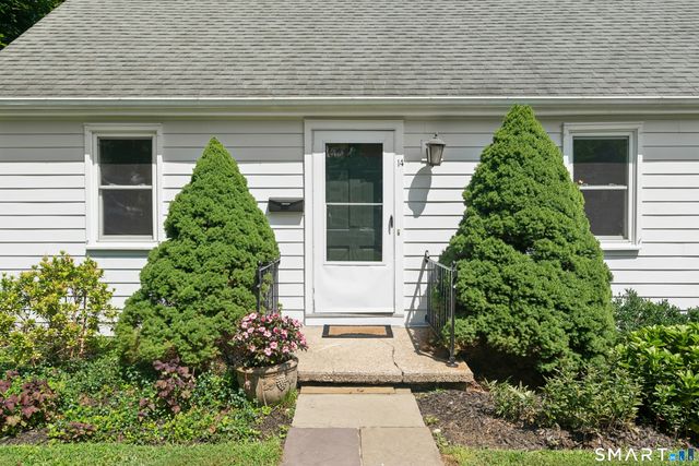 14 Down River Road, New Canaan, CT 06840