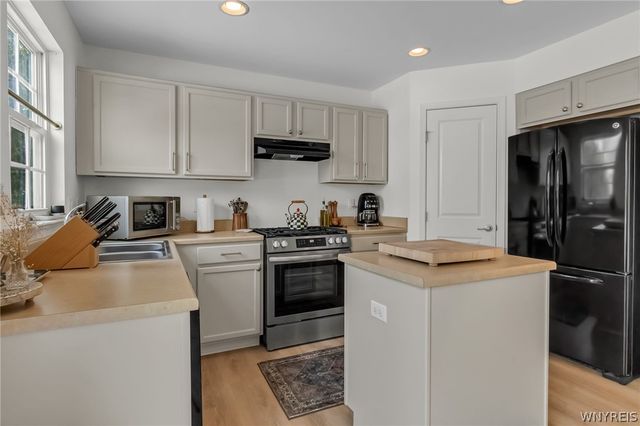 7 Scooter Lane, Hamburg, NY 14075