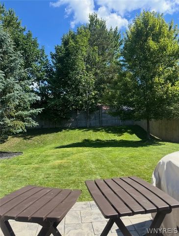 7 Scooter Lane, Hamburg, NY 14075