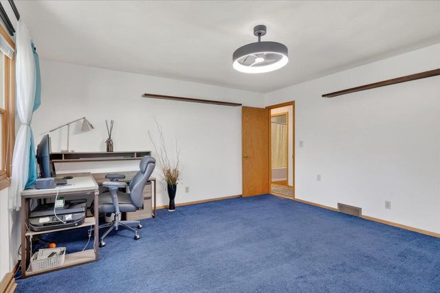 701 N Hill Road, Beloit, WI 53511