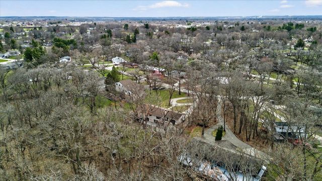 701 N Hill Road, Beloit, WI 53511