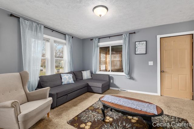 2304 Camden Avenue SW, Wyoming, MI 49519