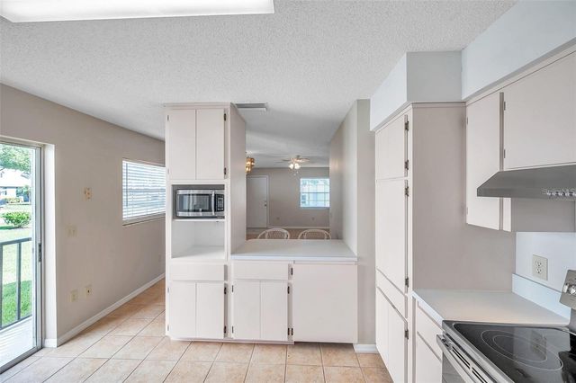 6632 HICKORYWOOD LANE 4B, New Port Richey, FL 34653