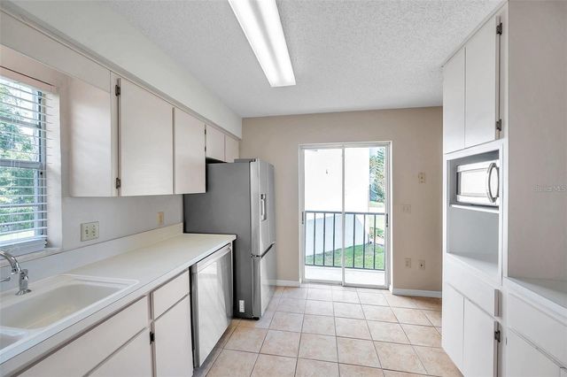 6632 HICKORYWOOD LANE 4B, New Port Richey, FL 34653