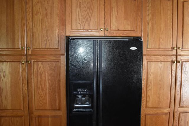 1 Whitneys Grove, Derry, NH 03038