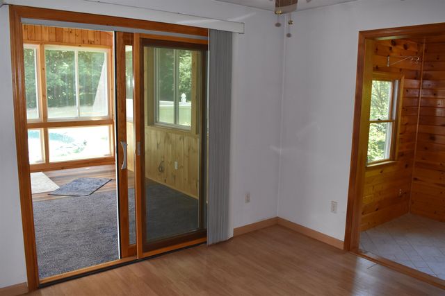 1 Whitneys Grove, Derry, NH 03038