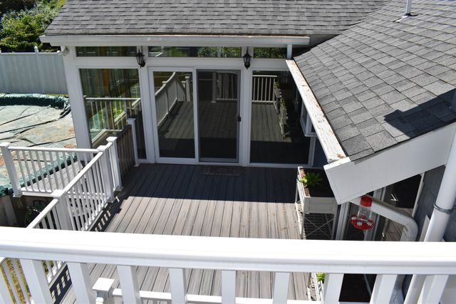1 Whitneys Grove, Derry, NH 03038