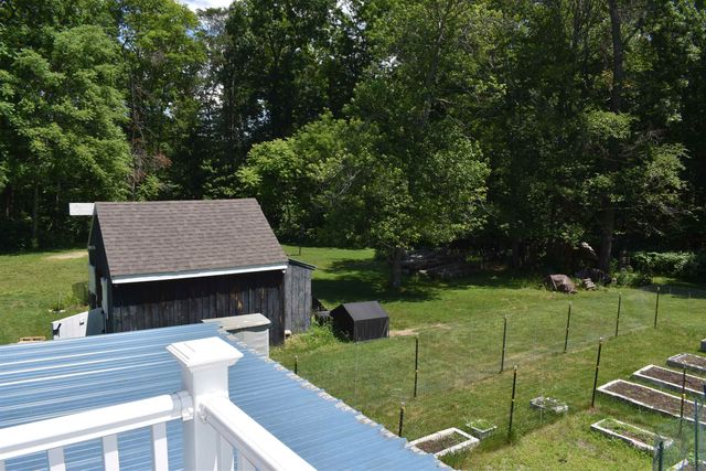 1 Whitneys Grove, Derry, NH 03038