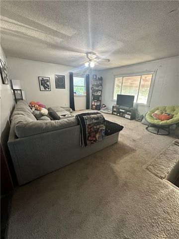 133 NE 1271 Road, Knob Noster, MO 65336