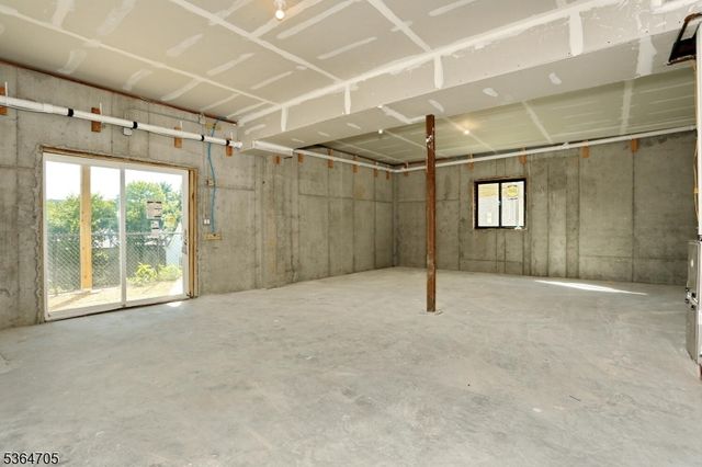 17 Mountain Ave, Mahwah Twp., NJ 07430