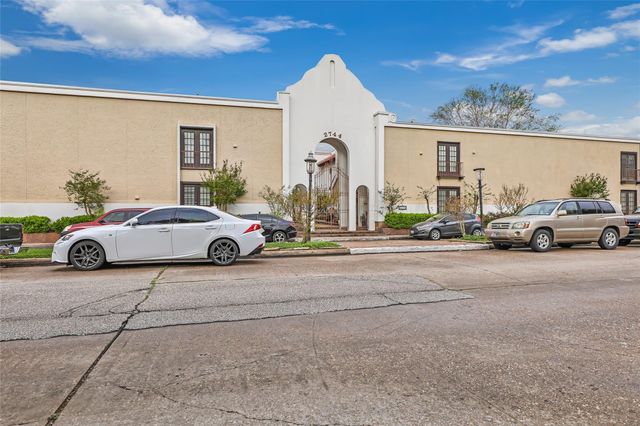2744 Briarhurst Drive 51, Houston, TX 77057