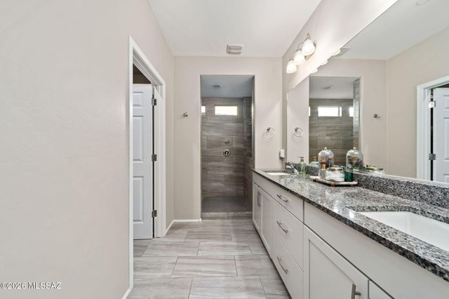 10252 E Encinas Trail, Tucson, AZ 85747