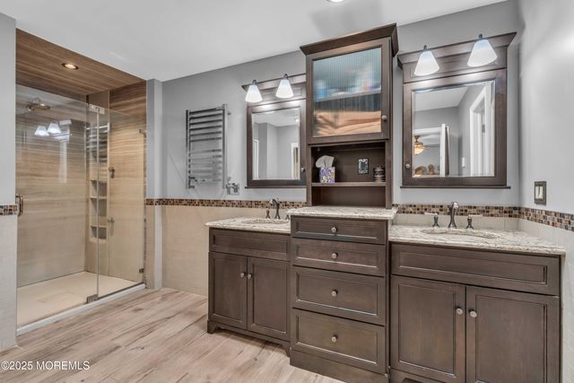 527 Eagle Point Drive, Toms River, NJ 08753