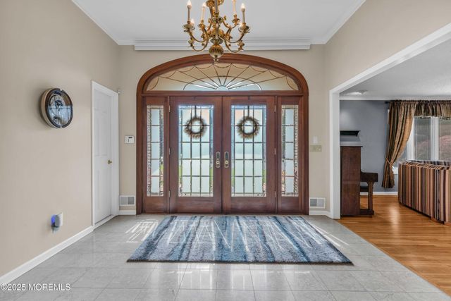 527 Eagle Point Drive, Toms River, NJ 08753