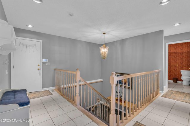 527 Eagle Point Drive, Toms River, NJ 08753