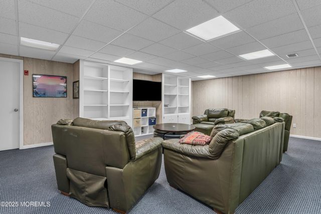 527 Eagle Point Drive, Toms River, NJ 08753