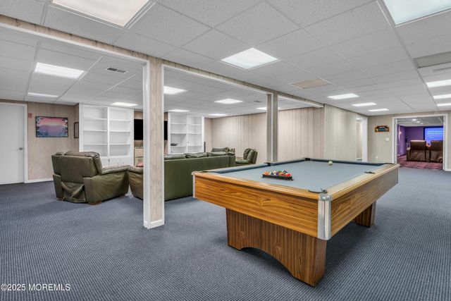 527 Eagle Point Drive, Toms River, NJ 08753