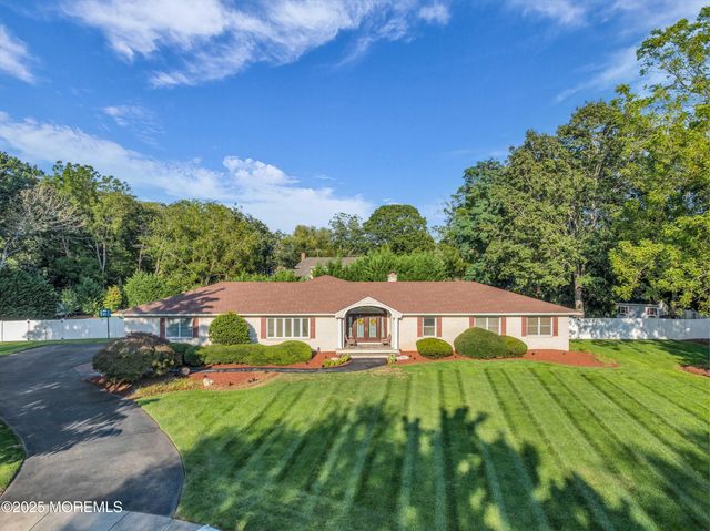 527 Eagle Point Drive, Toms River, NJ 08753
