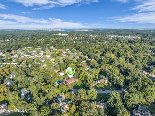 527 Eagle Point Drive, Toms River, NJ 08753