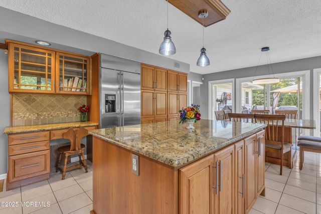 527 Eagle Point Drive, Toms River, NJ 08753