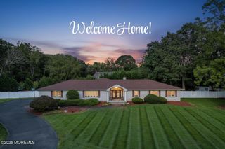 527 Eagle Point Drive, Toms River, NJ 08753