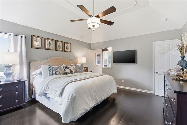 2229 W 121st Street, Leawood, KS 66209