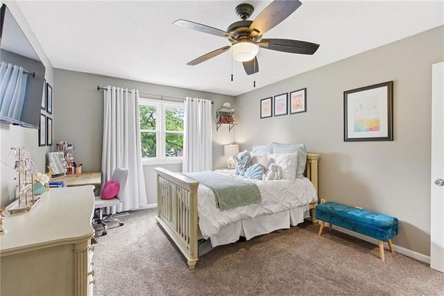 2229 W 121st Street, Leawood, KS 66209